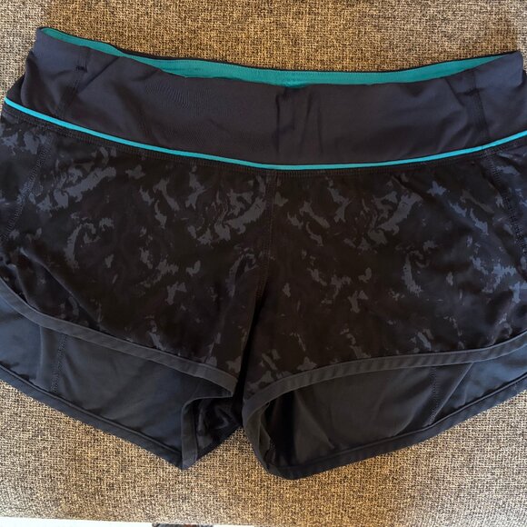 Lululemon Speed Shorts (Size 6) Navy Camo / Aqua - Vintage - EUC - Picture 1 of 3